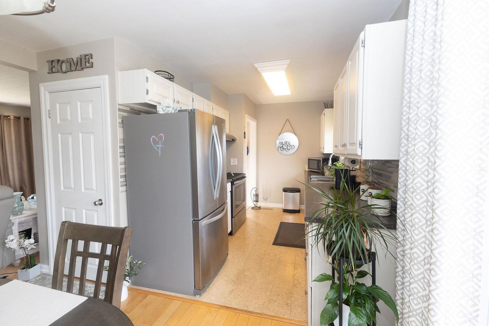 Photo 7 of 29 Routledge Avenue, Sault Ste Marie, Ward 2 — HOMEH