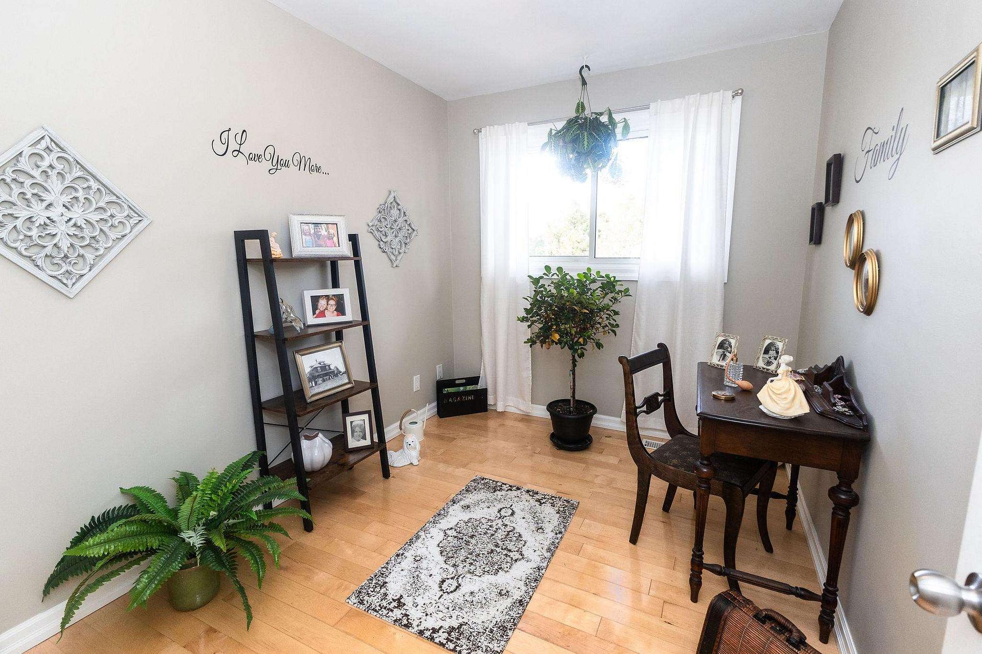 Photo 8 of 29 Routledge Avenue, Sault Ste Marie, Ward 2 — HOMEH