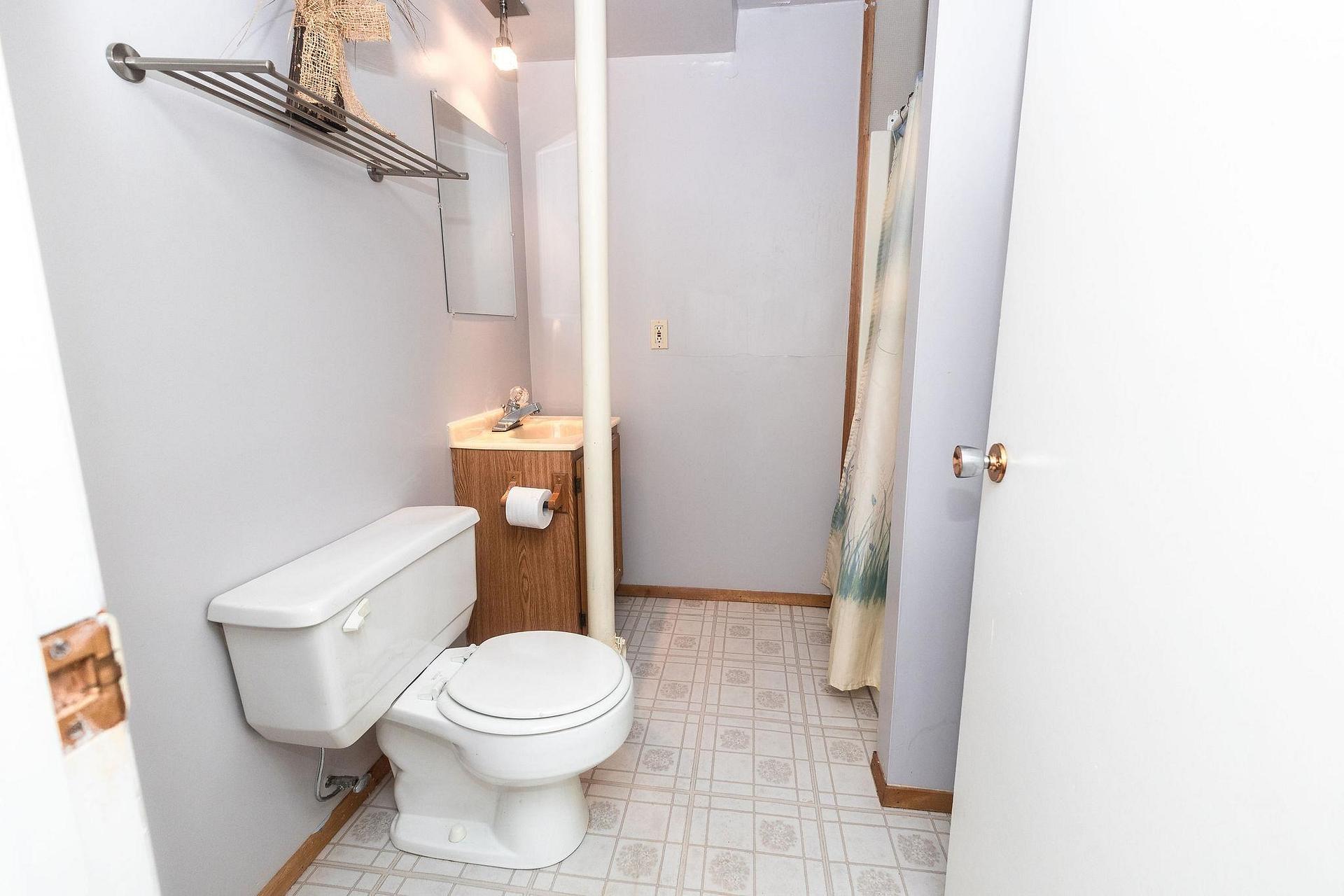 Photo 24 of 29 Routledge Avenue, Sault Ste Marie, Ward 2 — HOMEH