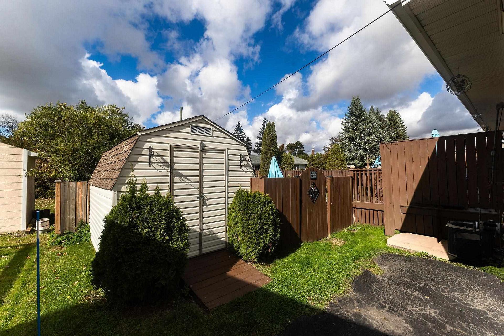Photo 41 of 29 Routledge Avenue, Sault Ste Marie, Ward 2 — HOMEH