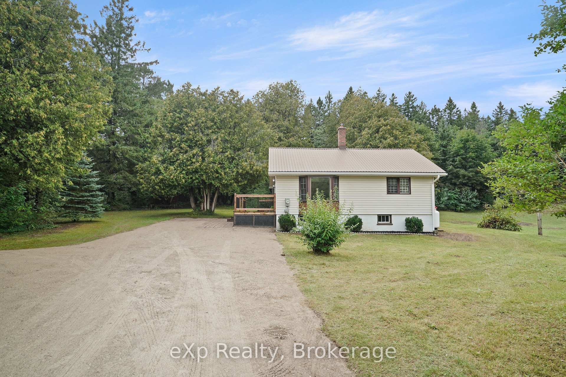Photo 2 of 83761 Brussels Line, Morris Turnberry, Morris — HOMEH
