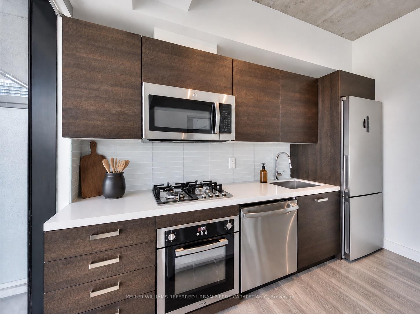Photo 5 of Unit 2004, 11 Charlotte Street, Toronto, Waterfront Communities — HOMEH