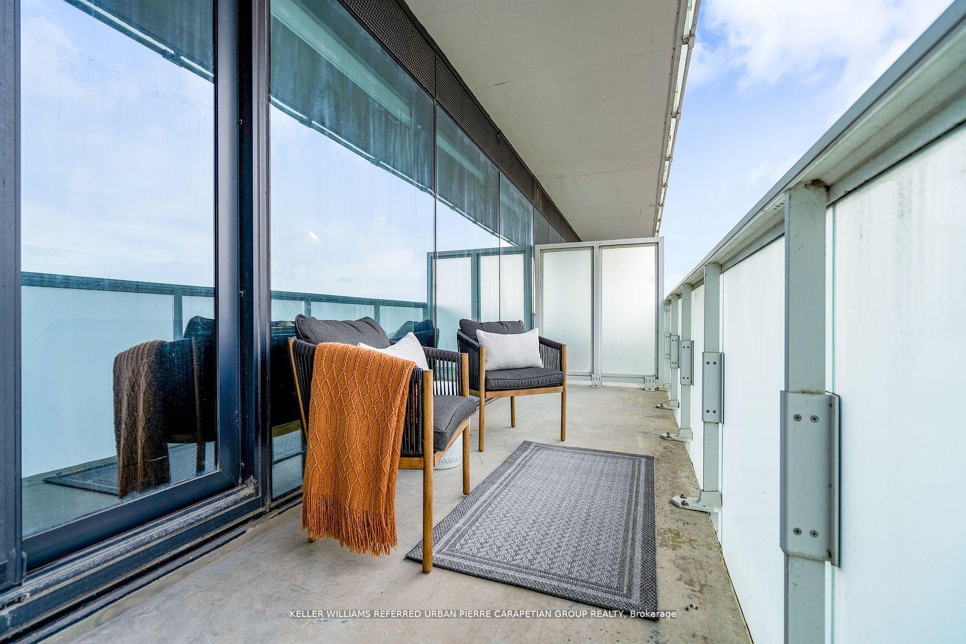 Photo 12 of Unit 2004, 11 Charlotte Street, Toronto, Waterfront Communities — HOMEH
