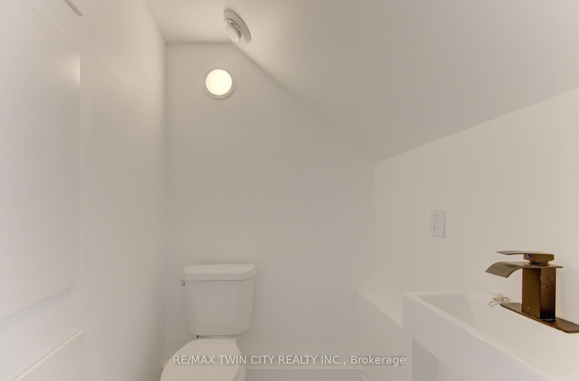 Photo 35 of 67 Louisa Street, Kitchener, KW Hospital — HOMEH