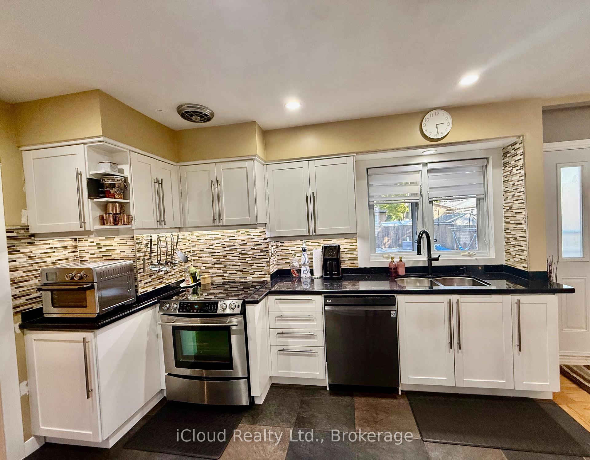 Photo 14 of 75 Walwyn Avenue, North York, Humberlea-Pelmo Park — HOMEH