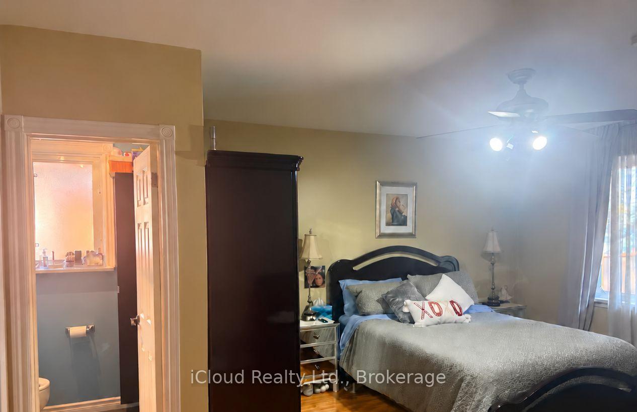 Photo 16 of 75 Walwyn Avenue, North York, Humberlea-Pelmo Park — HOMEH