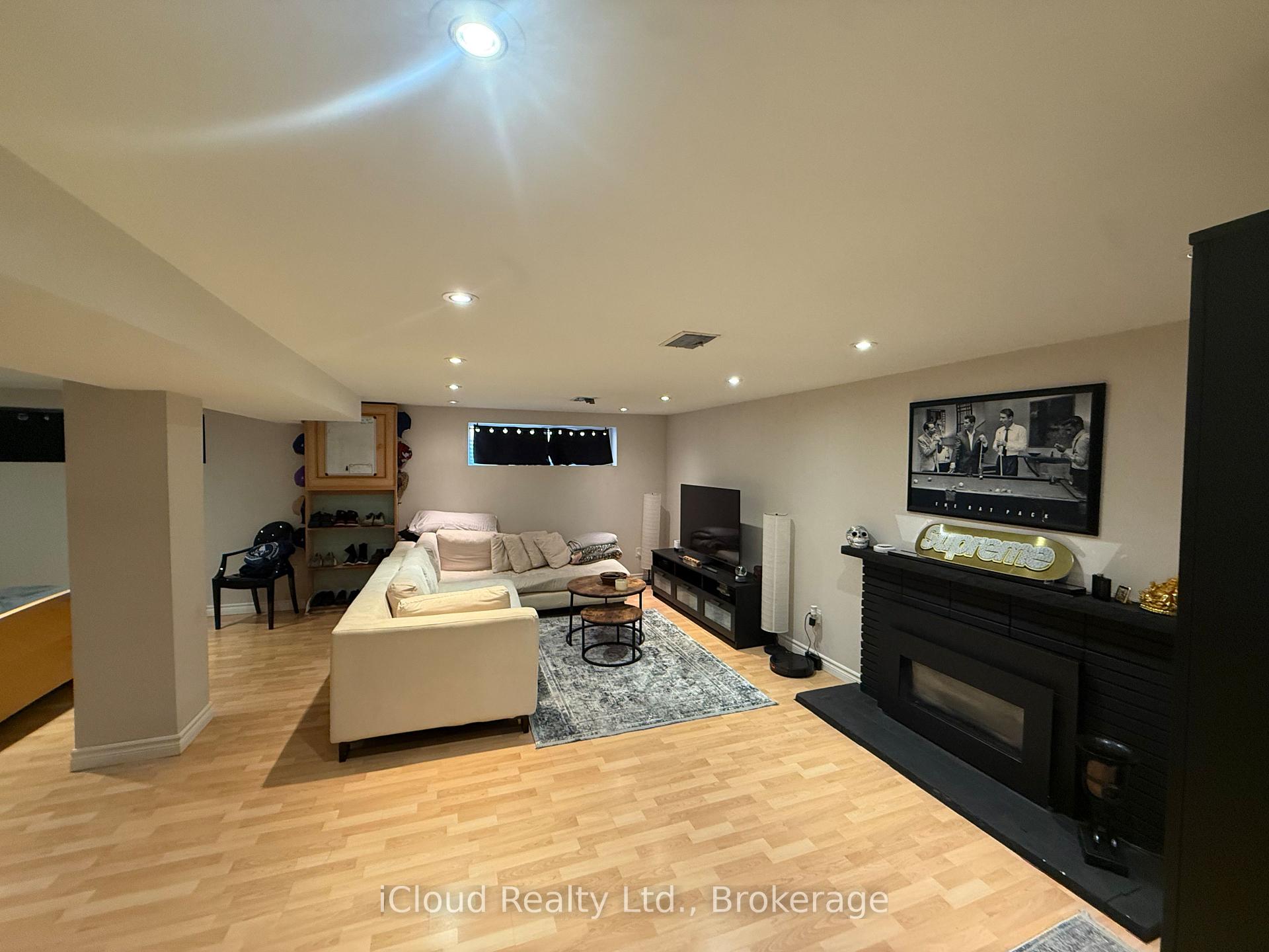 Photo 39 of 75 Walwyn Avenue, North York, Humberlea-Pelmo Park — HOMEH