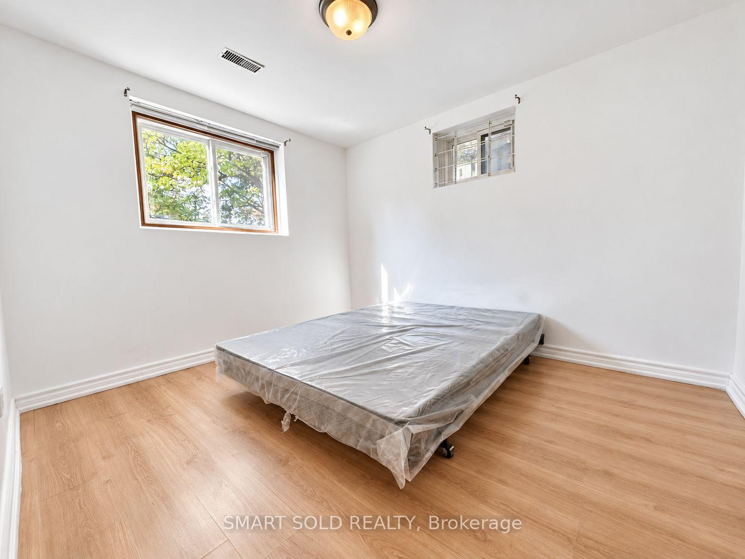Photo 19 of 210 Shaughnessy Boulevard, North York, Don Valley Village — HOMEH