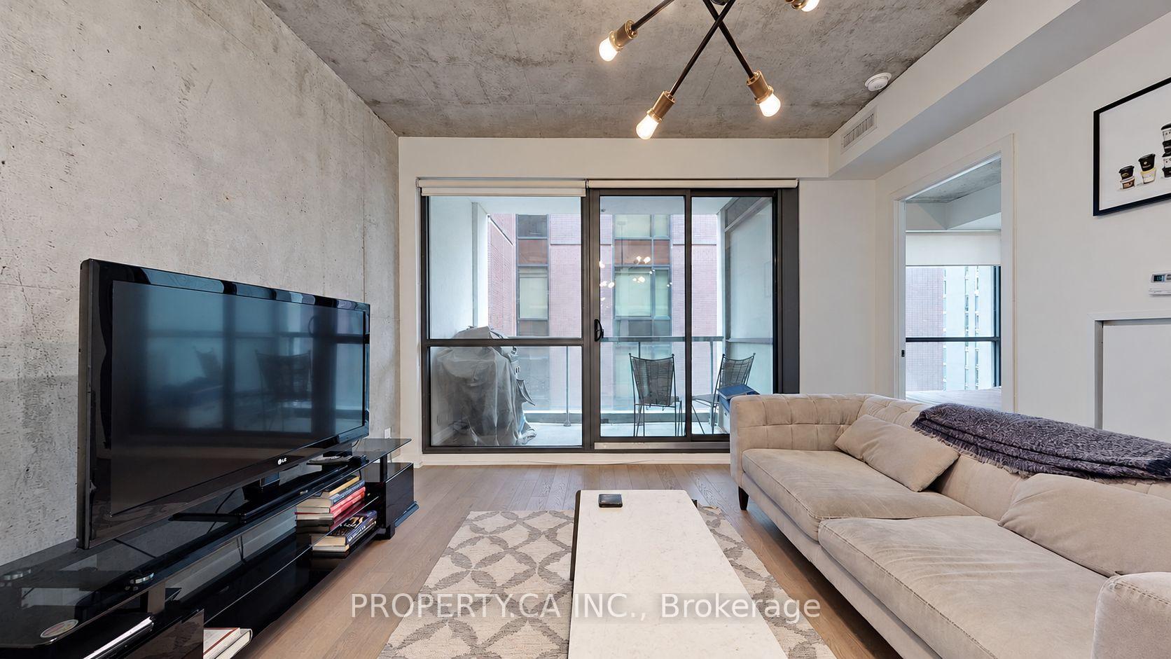 Photo 6 of Unit 827, 39 Brant Street, Toronto, Waterfront Communities — HOMEH
