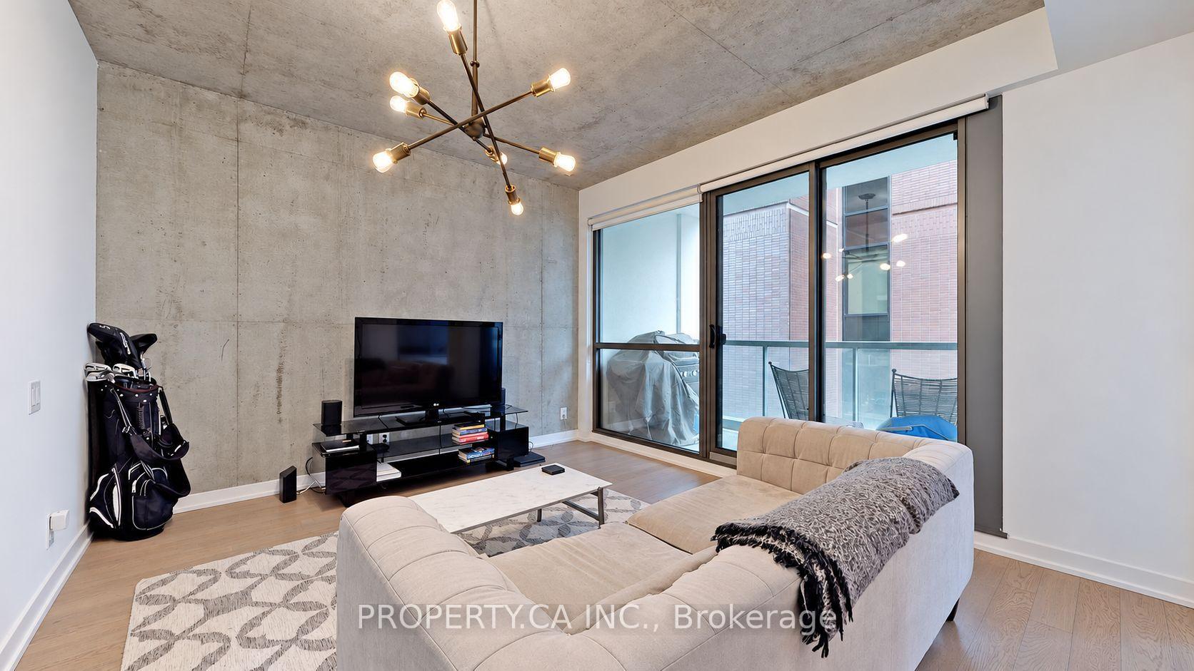 Photo 8 of Unit 827, 39 Brant Street, Toronto, Waterfront Communities — HOMEH