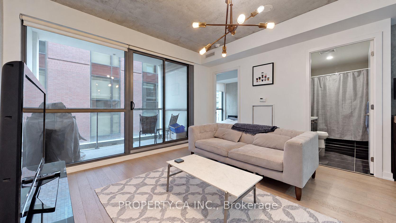 Photo 10 of Unit 827, 39 Brant Street, Toronto, Waterfront Communities — HOMEH