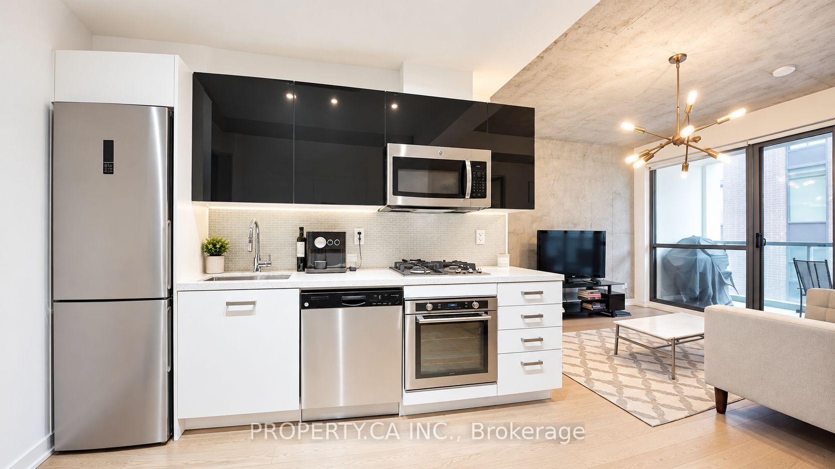 Photo 27 of Unit 827, 39 Brant Street, Toronto, Waterfront Communities — HOMEH