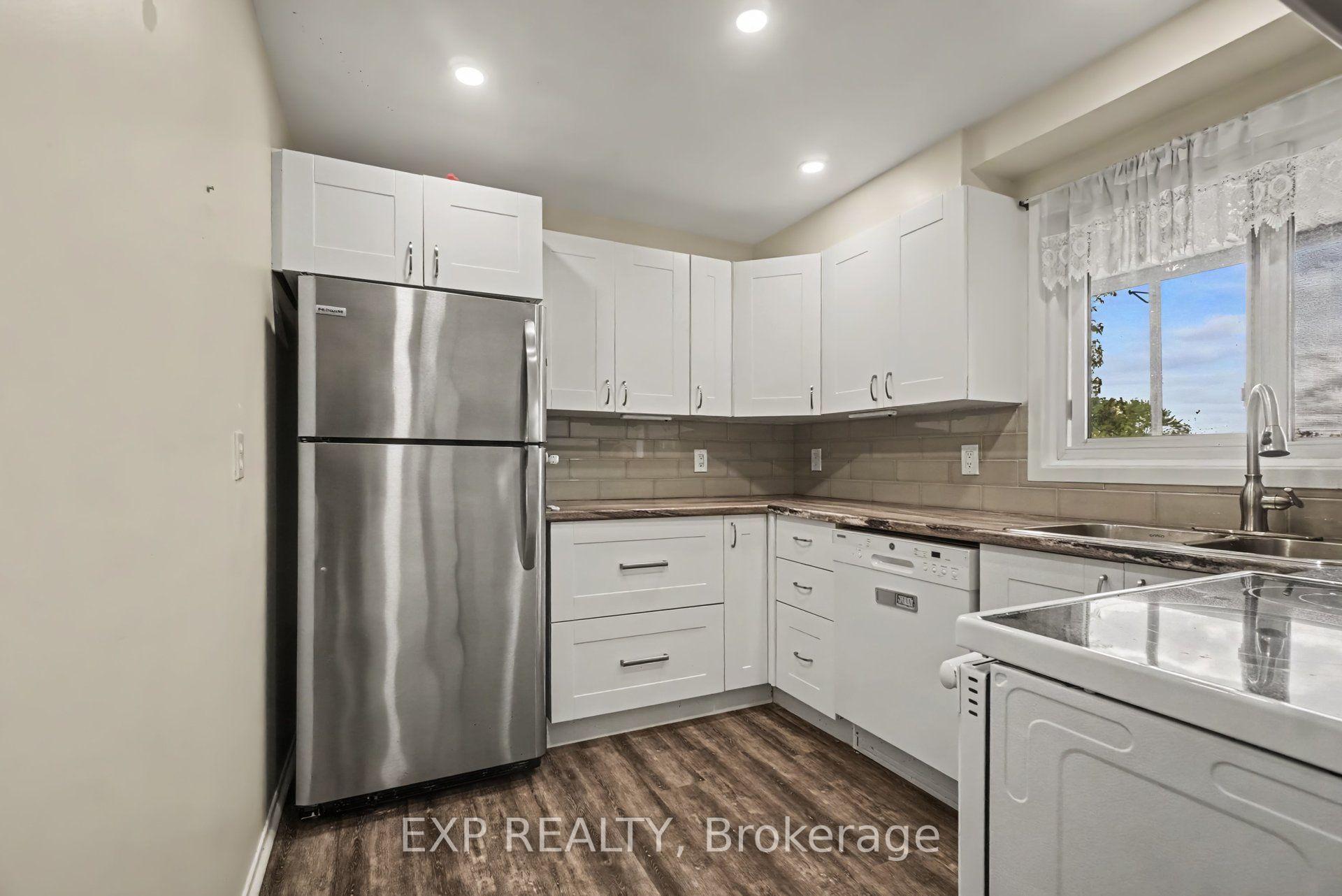 Photo 12 of Unit 304, 6376 Bilberry Drive, Ottawa, Orleans Wood — HOMEH