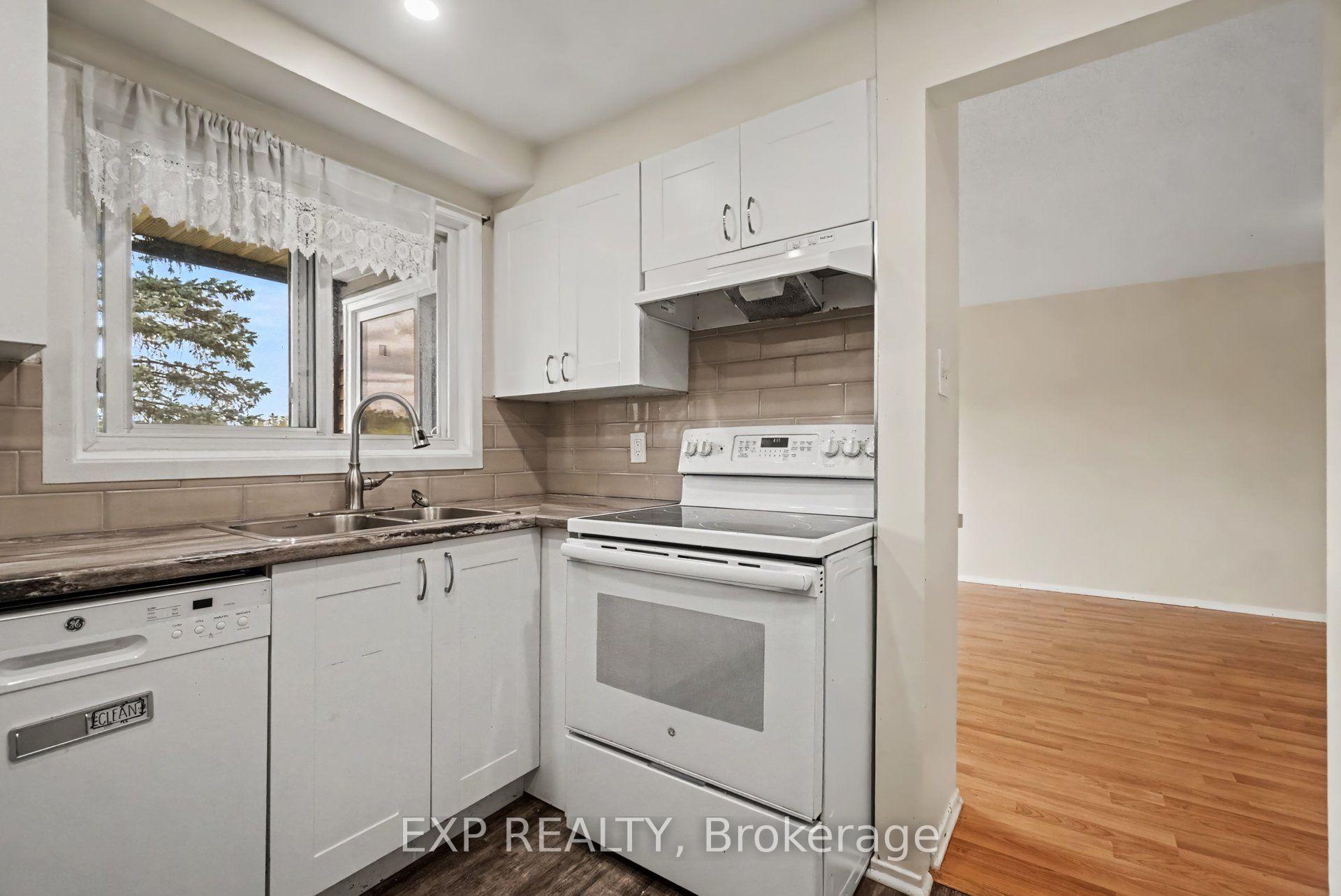 Photo 13 of Unit 304, 6376 Bilberry Drive, Ottawa, Orleans Wood — HOMEH