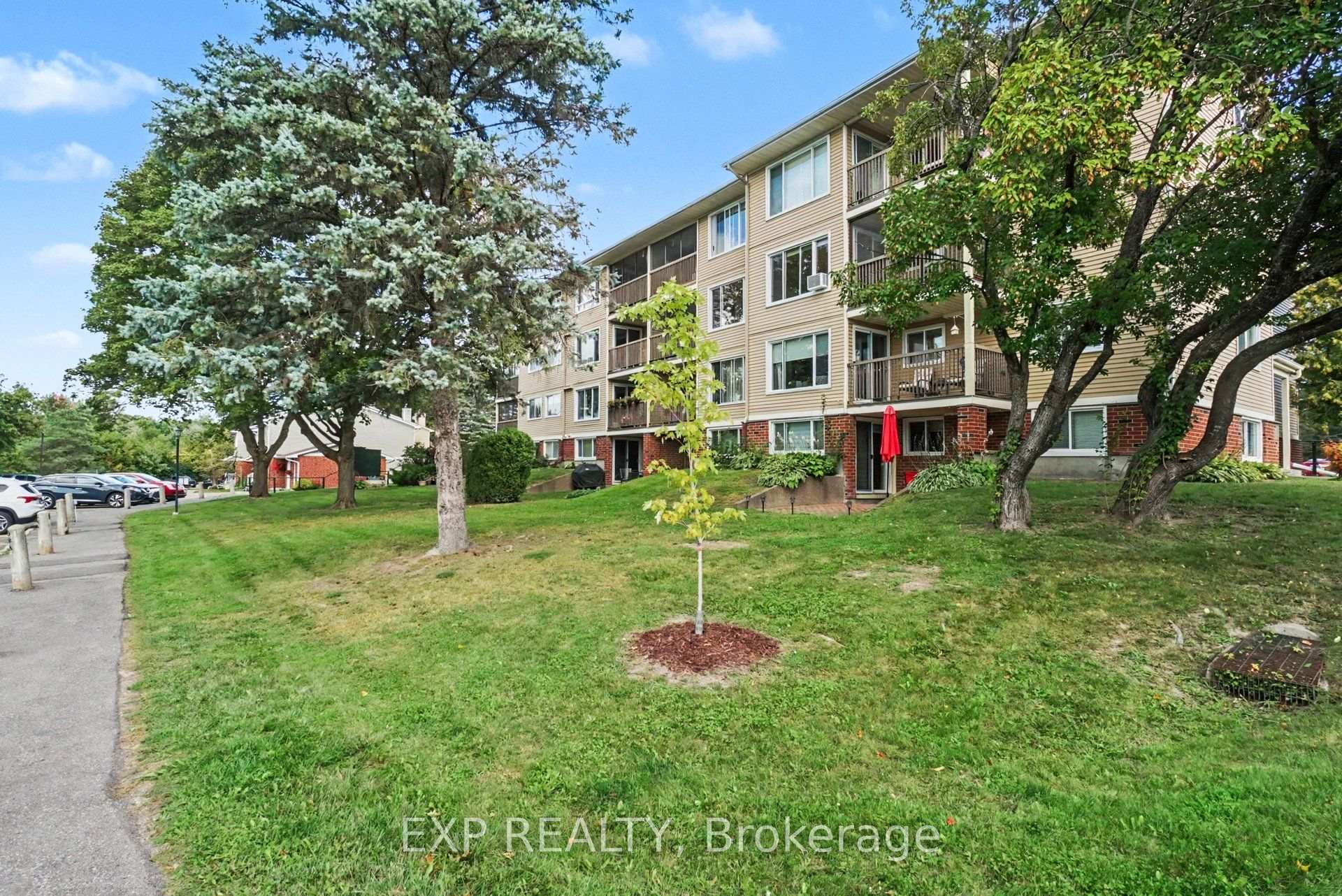 Photo 22 of Unit 304, 6376 Bilberry Drive, Ottawa, Orleans Wood — HOMEH