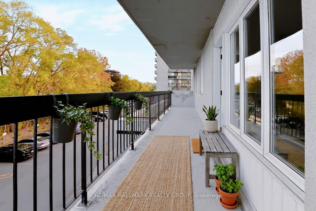 Photo 11 of Unit 203, 158A Mcarthur Avenue, Ottawa, Vanier — HOMEH