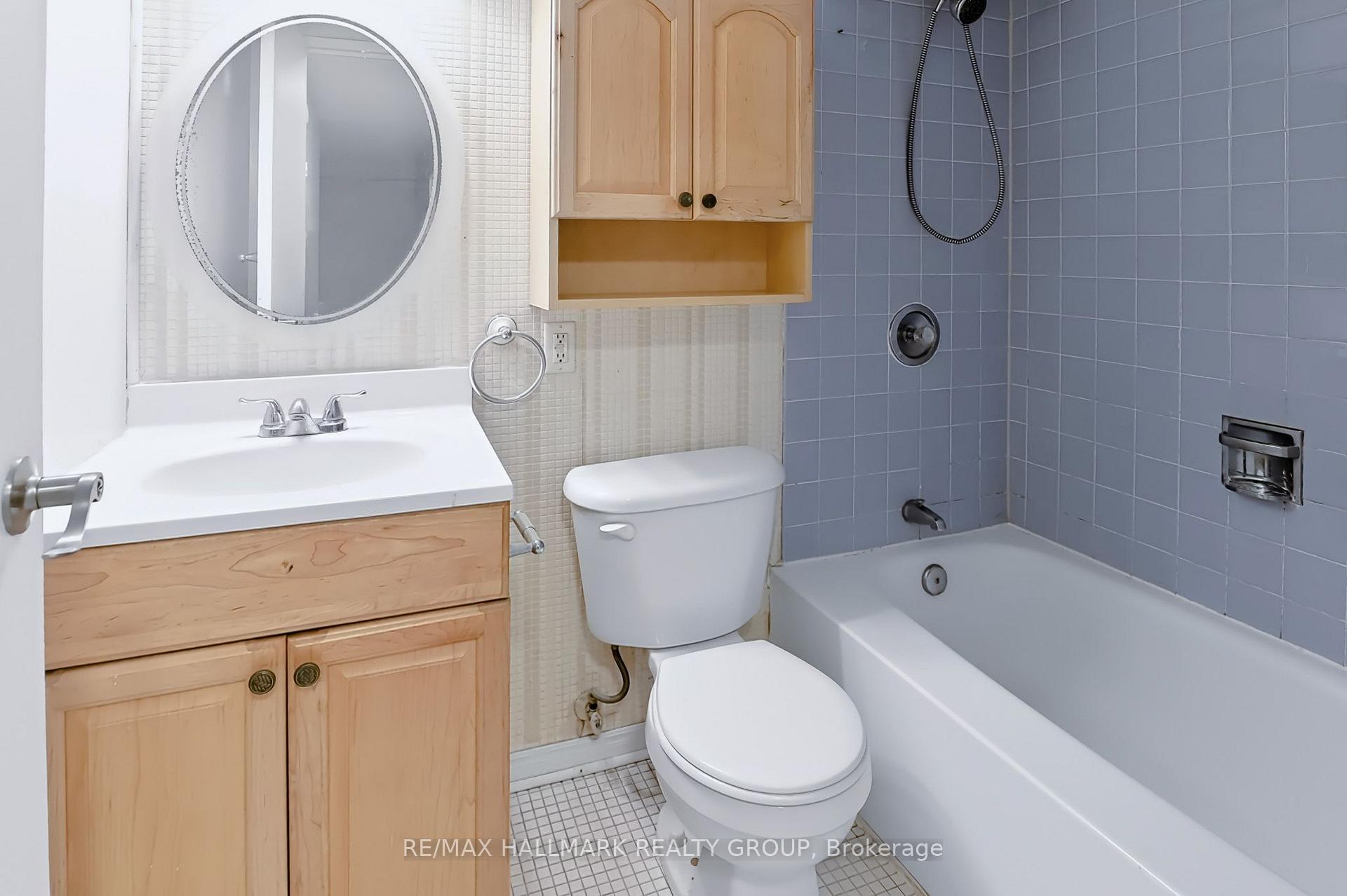 Photo 14 of Unit 203, 158A Mcarthur Avenue, Ottawa, Vanier — HOMEH