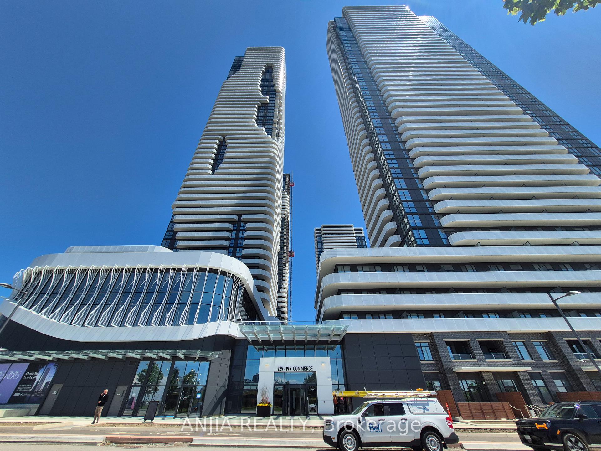 Photo of Unit 4015, 225 Commerce Street