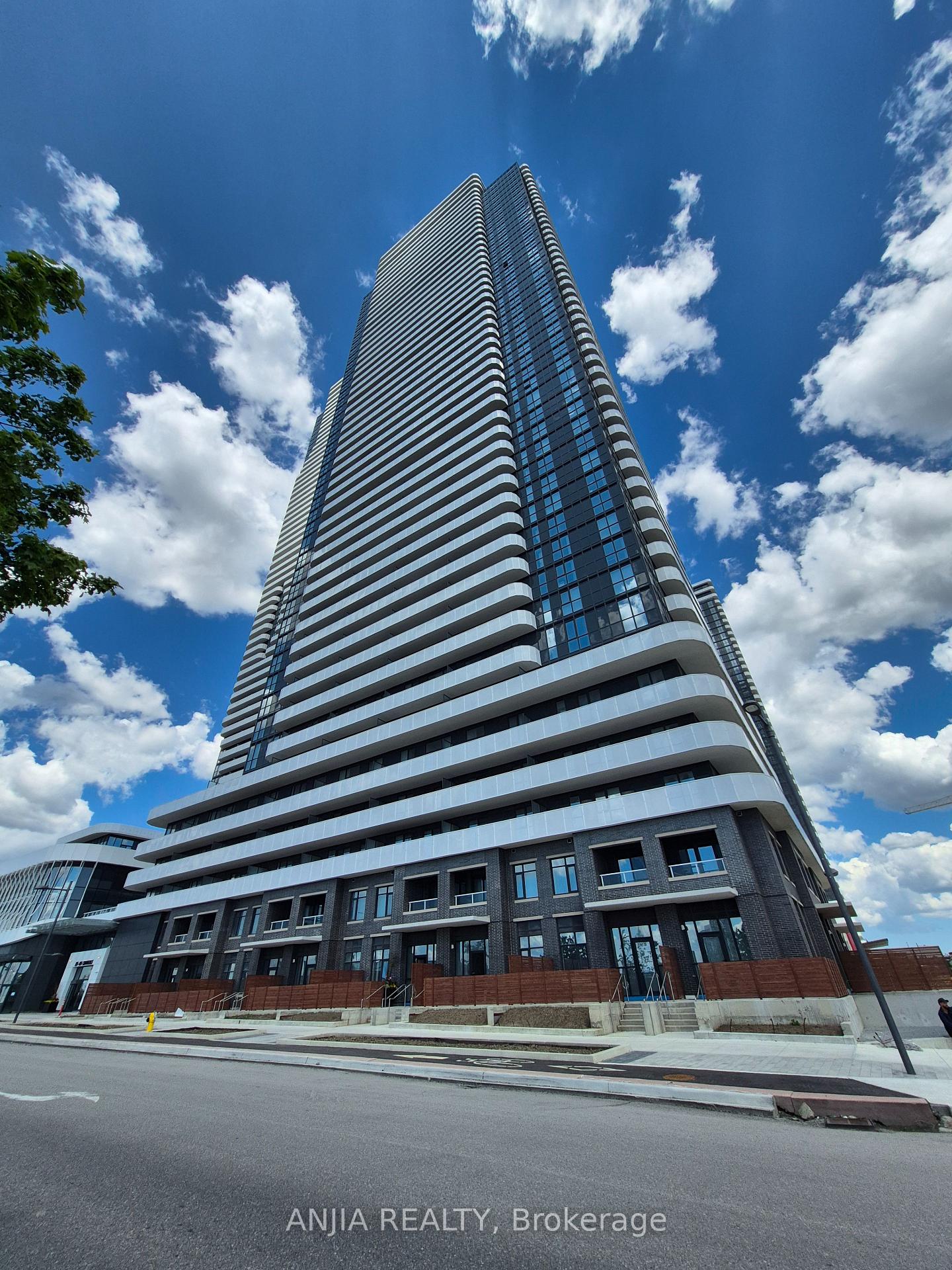 Photo 3 of Unit 4015, 225 Commerce Street, Vaughan, Vaughan Corporate Centre — HOMEH
