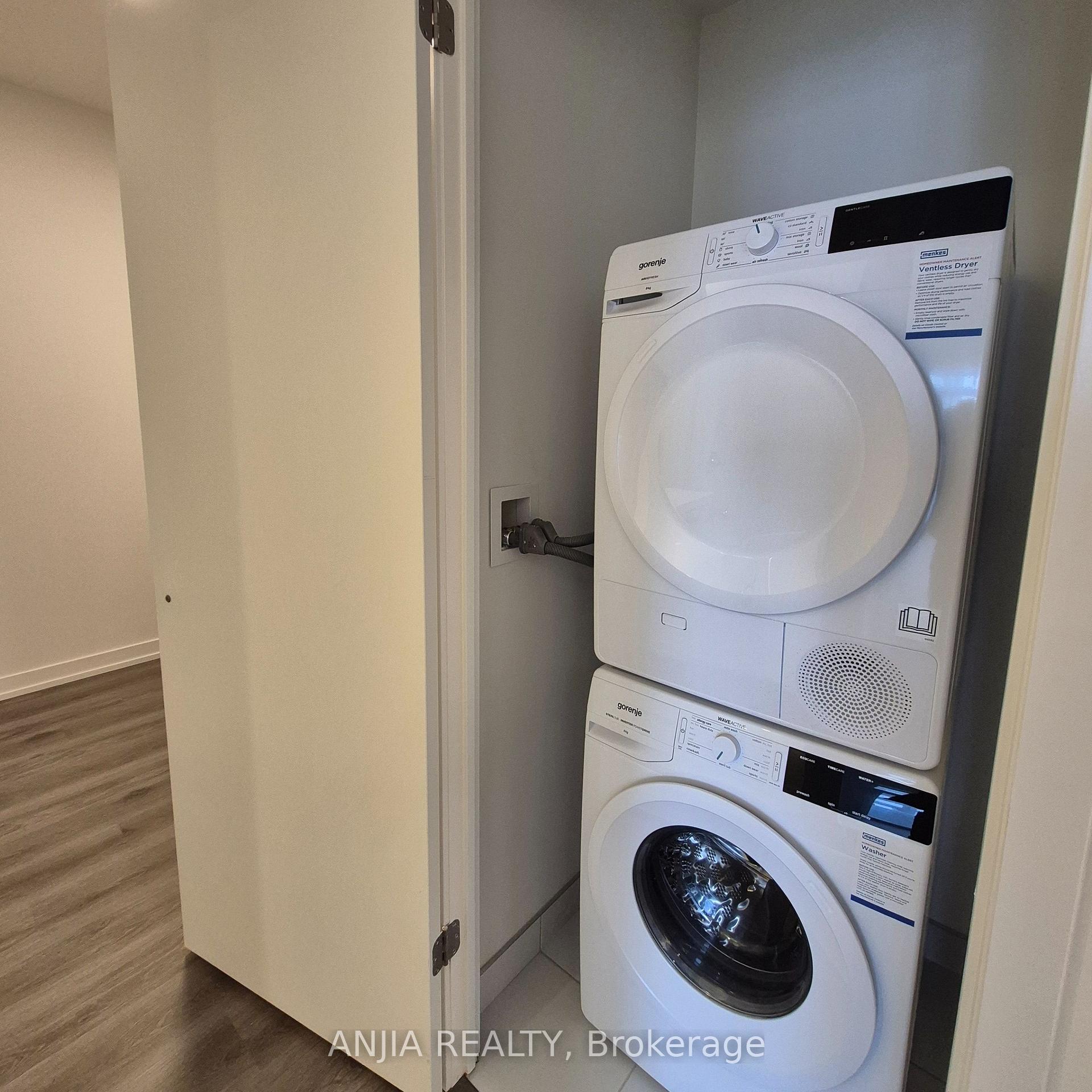 Photo 14 of Unit 4015, 225 Commerce Street, Vaughan, Vaughan Corporate Centre — HOMEH