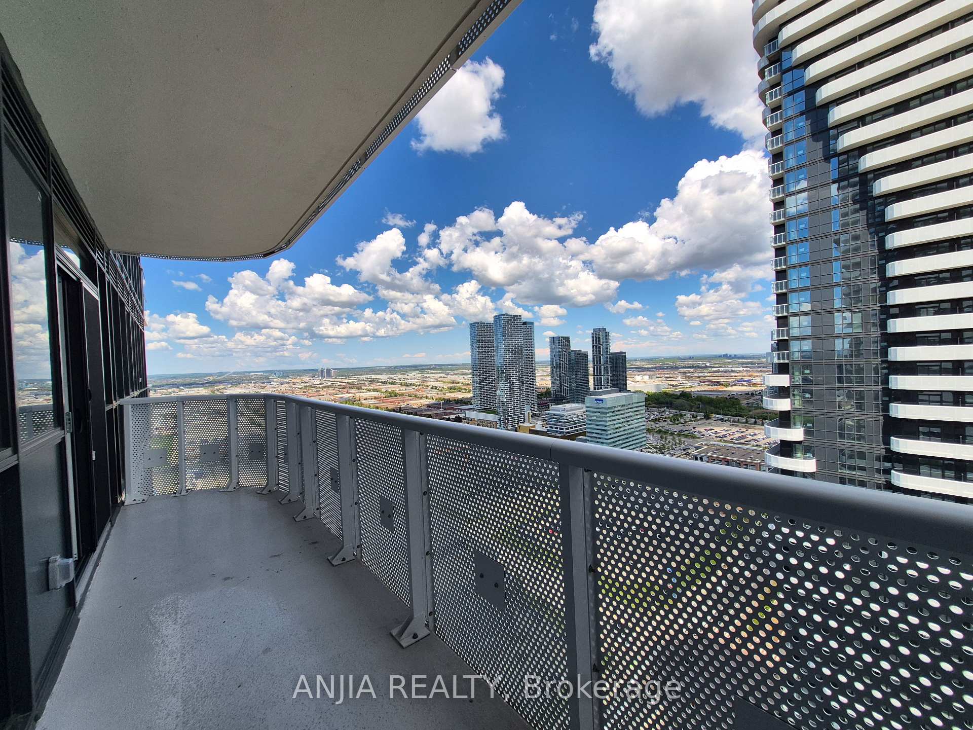 Photo 21 of Unit 4015, 225 Commerce Street, Vaughan, Vaughan Corporate Centre — HOMEH