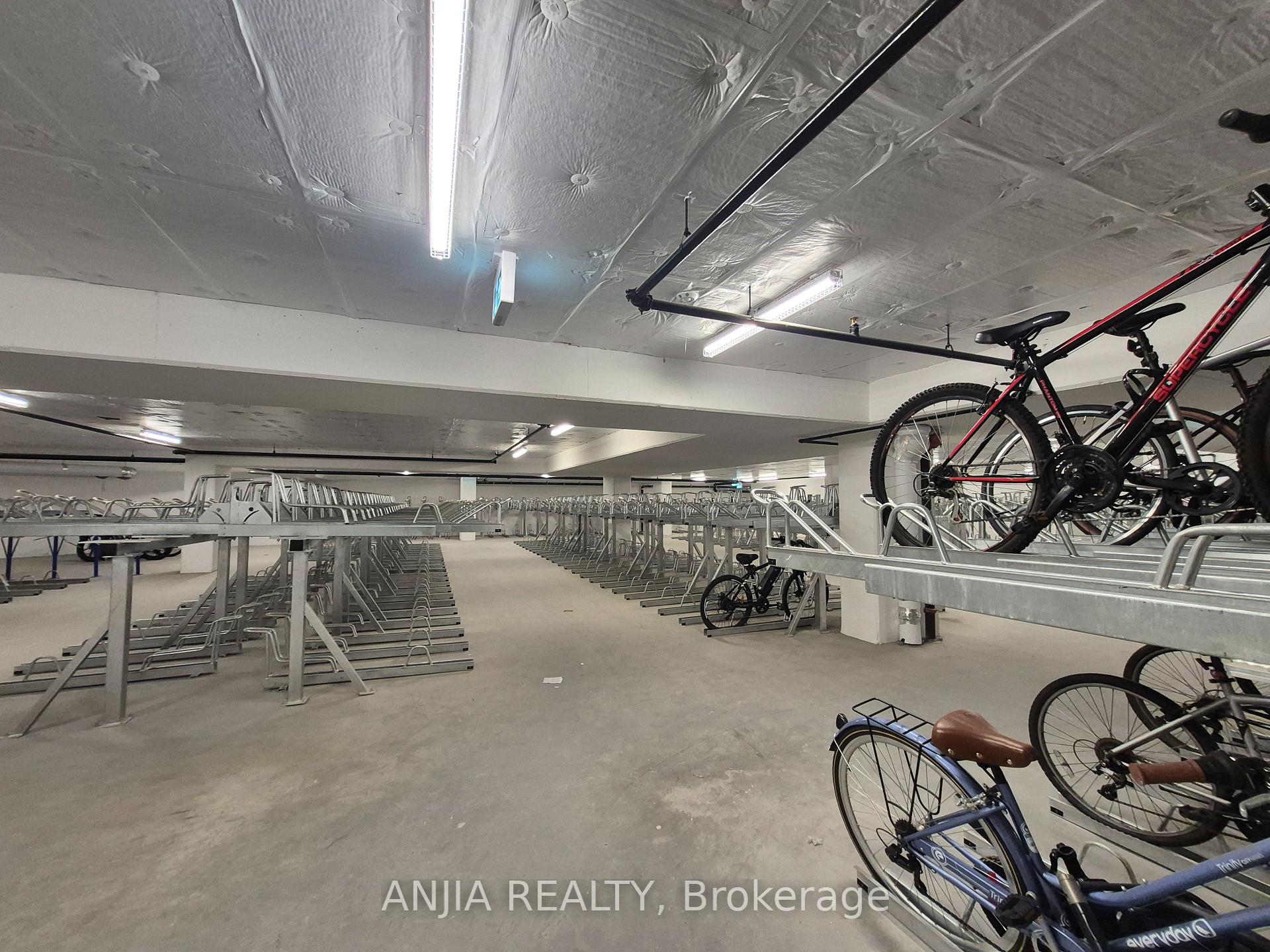 Photo 30 of Unit 4015, 225 Commerce Street, Vaughan, Vaughan Corporate Centre — HOMEH