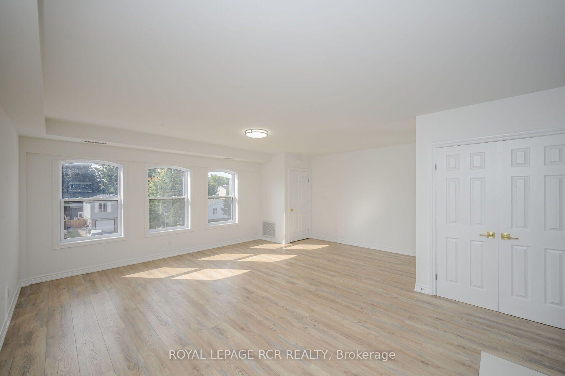 Photo 3 of Unit 306, 15 Brenda Boulevard, Orangeville — HOMEH