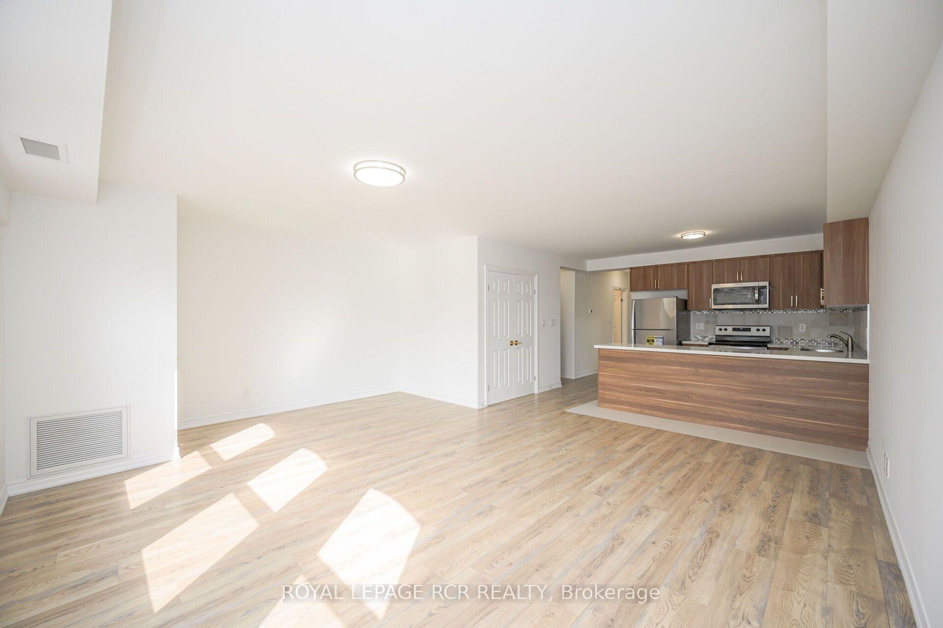 Photo 5 of Unit 306, 15 Brenda Boulevard, Orangeville — HOMEH
