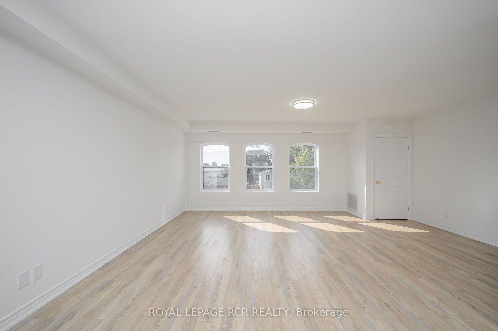 Photo 6 of Unit 306, 15 Brenda Boulevard, Orangeville — HOMEH