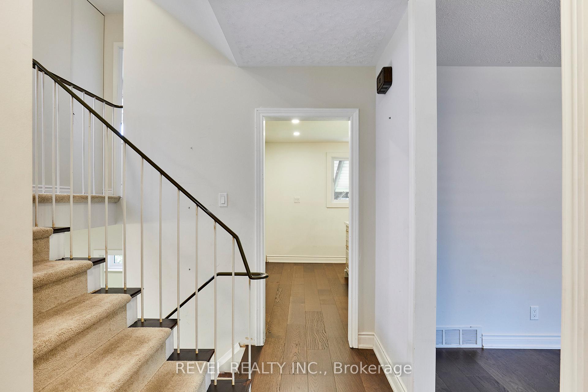 Photo 7 of 1260 Ilona Park Road, Pickering, Bay Ridges — HOMEH