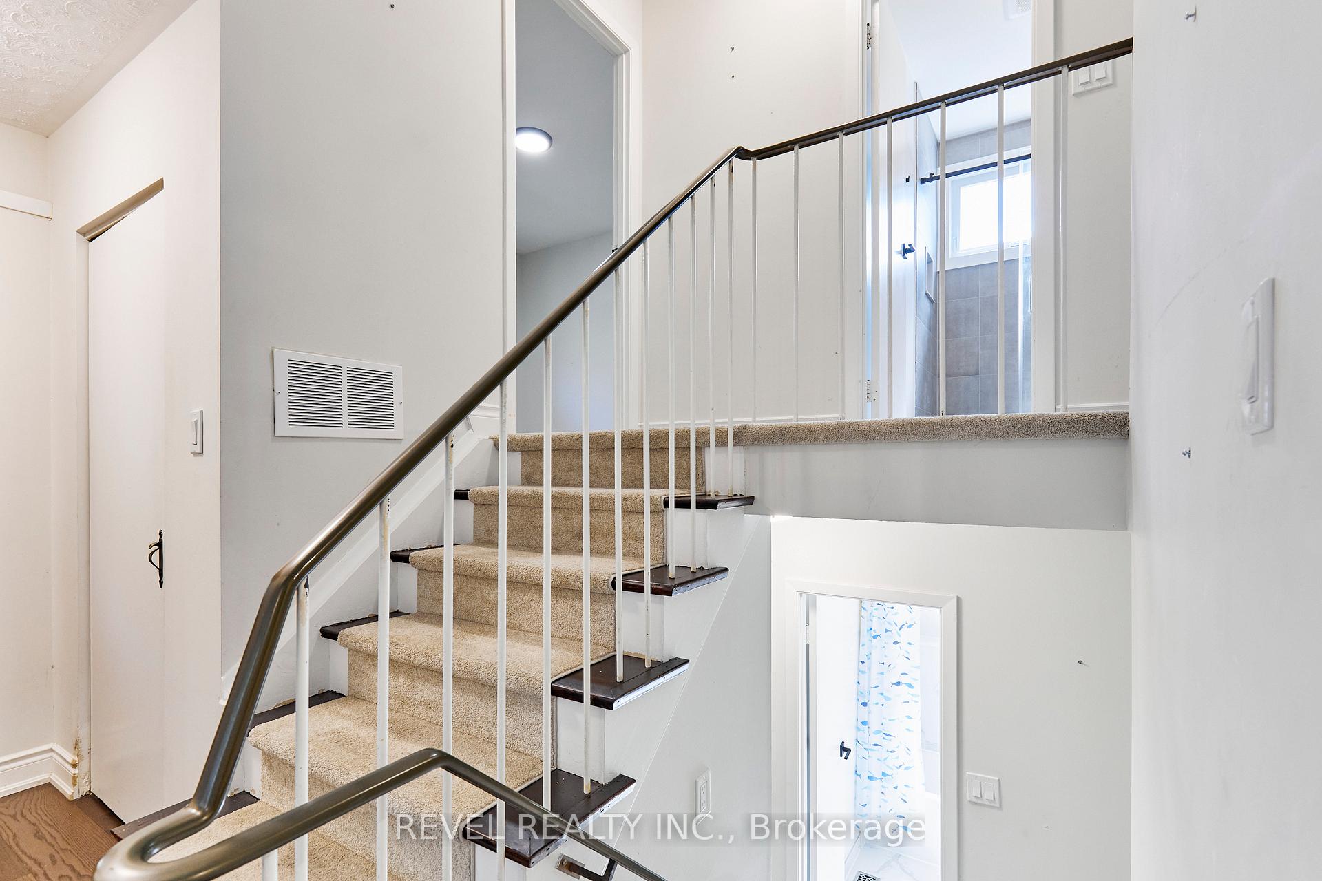 Photo 16 of 1260 Ilona Park Road, Pickering, Bay Ridges — HOMEH