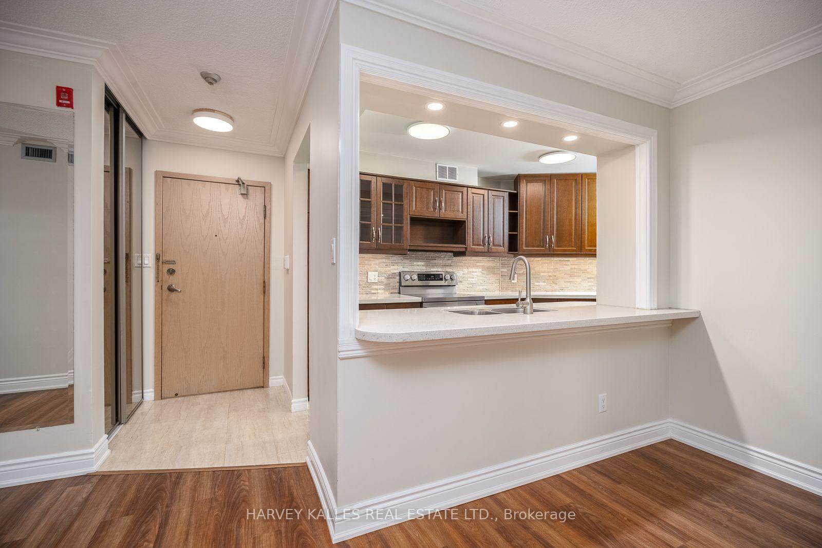 Photo 9 of Unit 521, 20 Southport Street, Toronto, High Park-Swansea — HOMEH