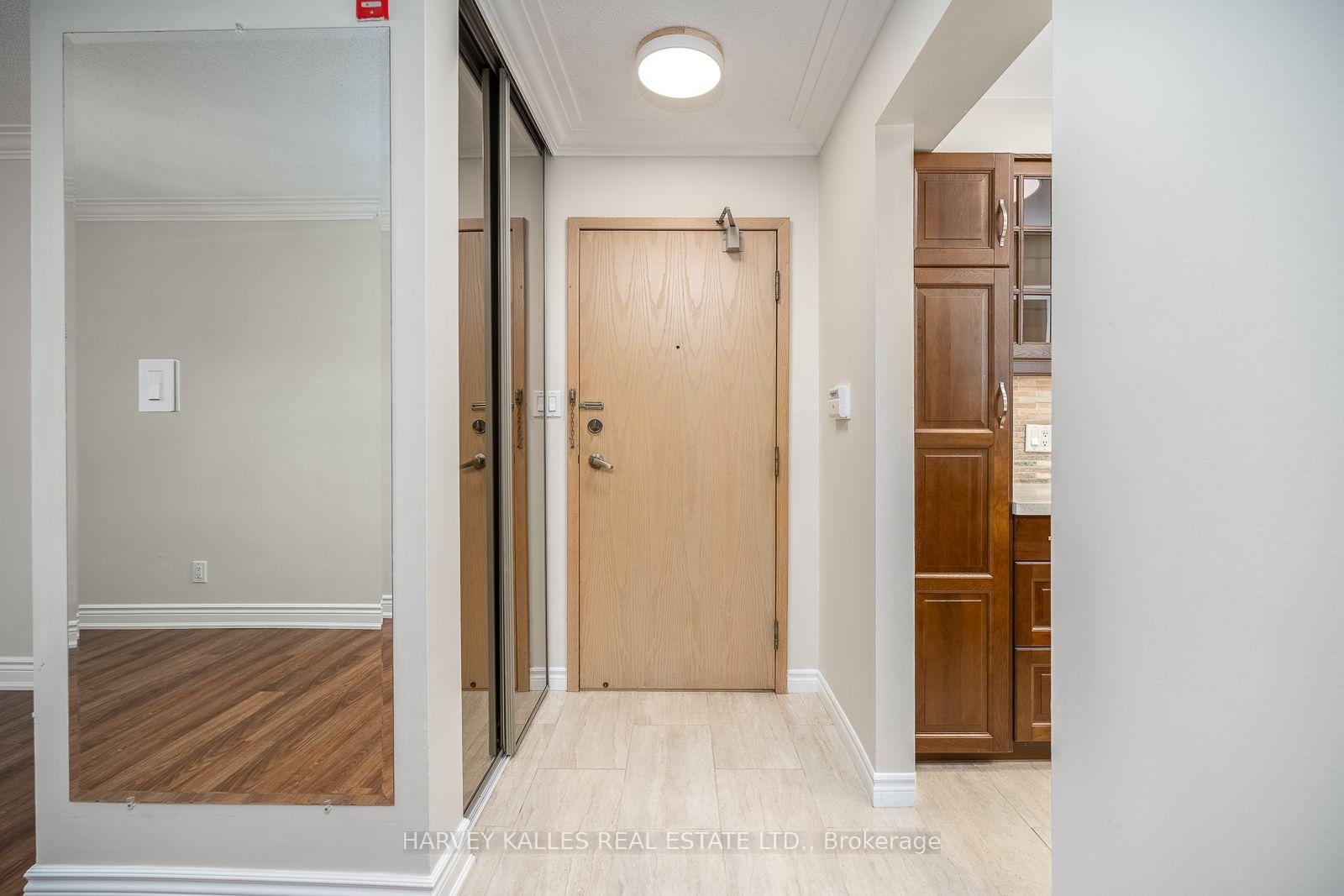 Photo 18 of Unit 521, 20 Southport Street, Toronto, High Park-Swansea — HOMEH
