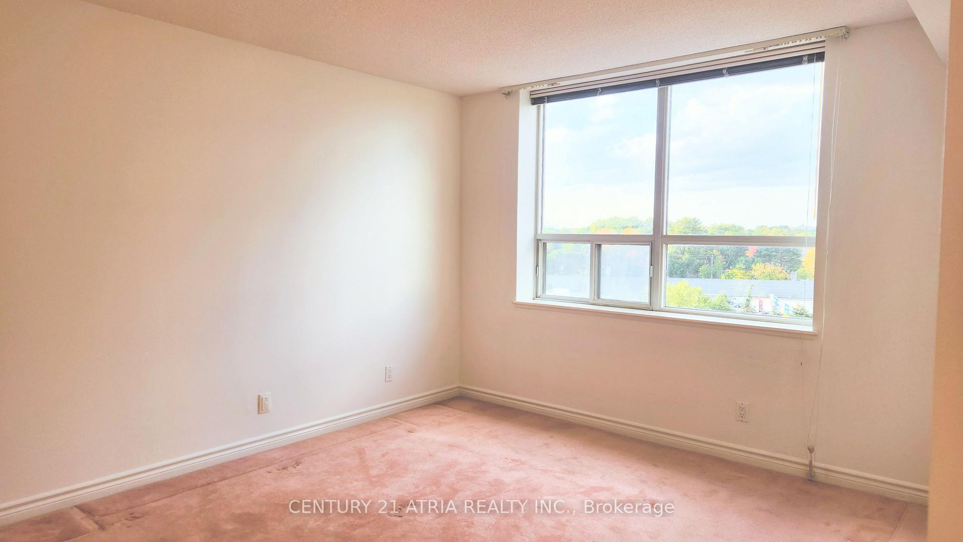 Photo 9 of Unit 801, 265 Ridley Boulevard, Toronto, Bedford Park-Nortown — HOMEH