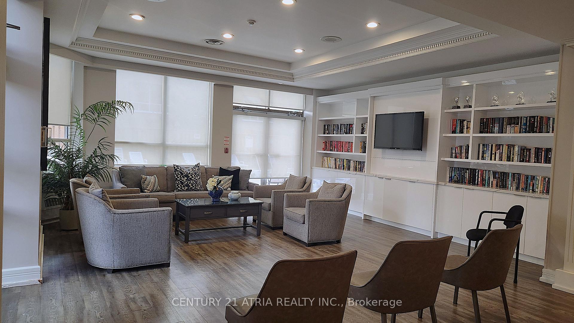 Photo 18 of Unit 801, 265 Ridley Boulevard, Toronto, Bedford Park-Nortown — HOMEH