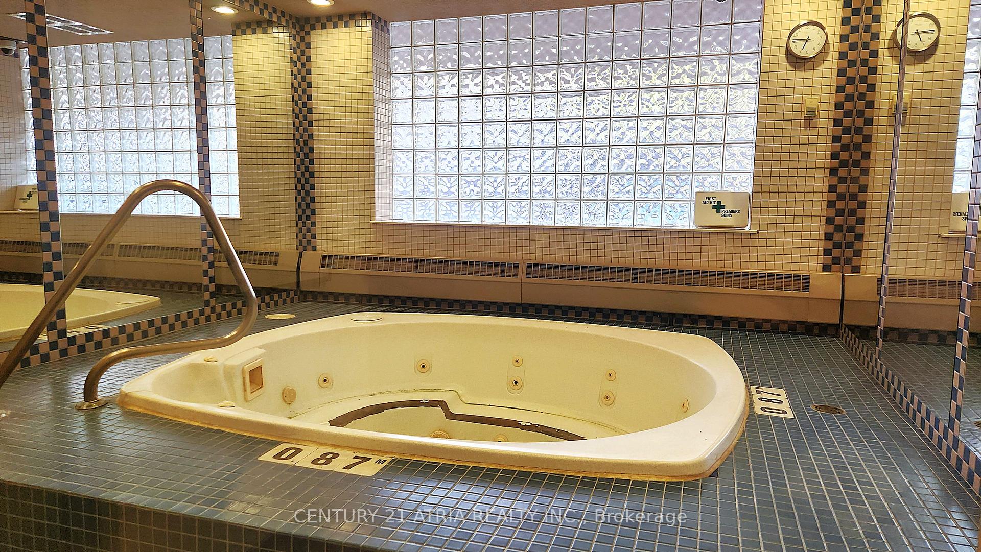 Photo 19 of Unit 801, 265 Ridley Boulevard, Toronto, Bedford Park-Nortown — HOMEH