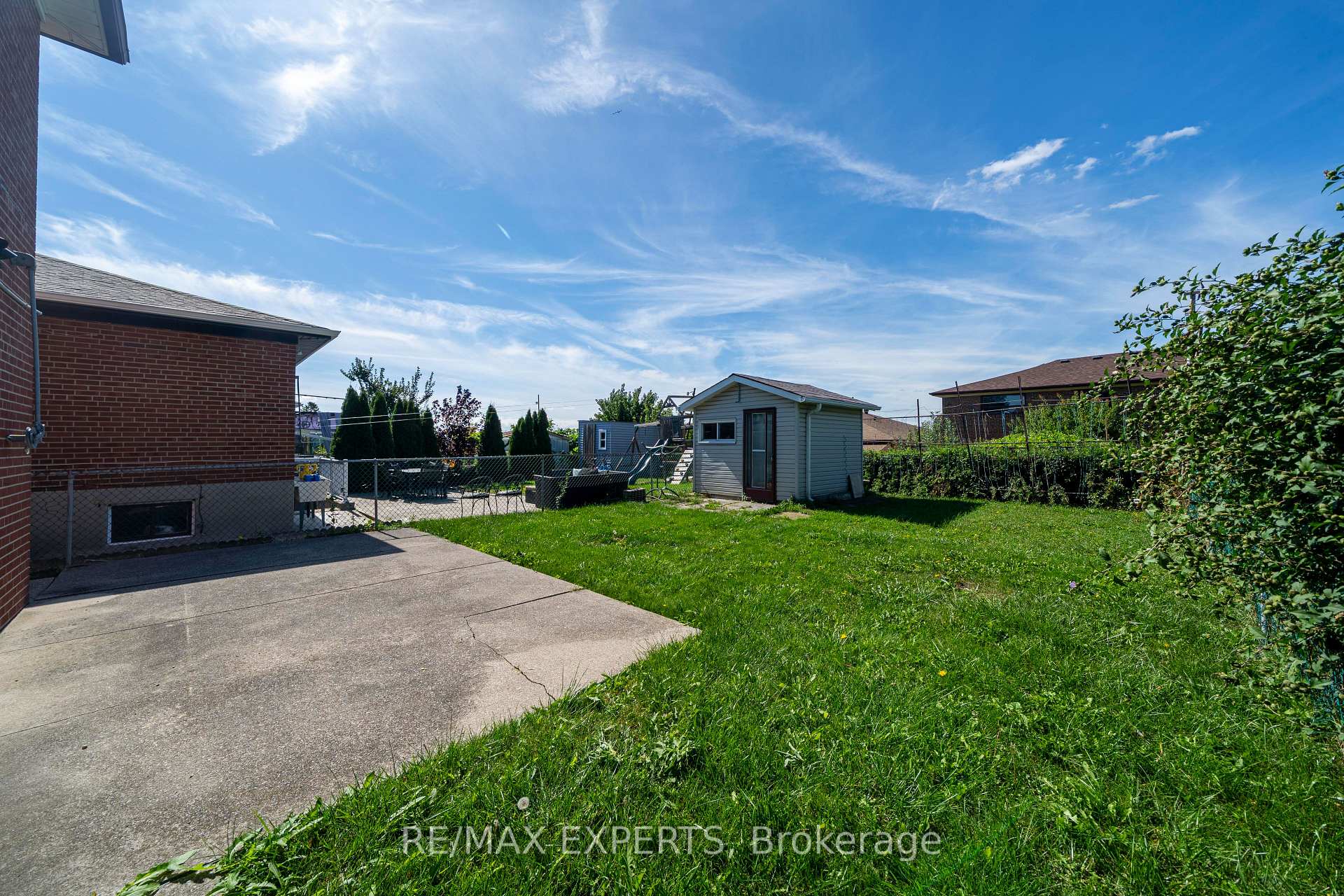 Photo 45 of 12 Paradelle Crescent, North York, Glenfield-Jane Heights — HOMEH