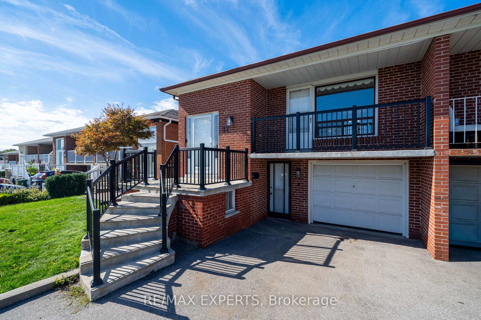 Photo 49 of 12 Paradelle Crescent, North York, Glenfield-Jane Heights — HOMEH