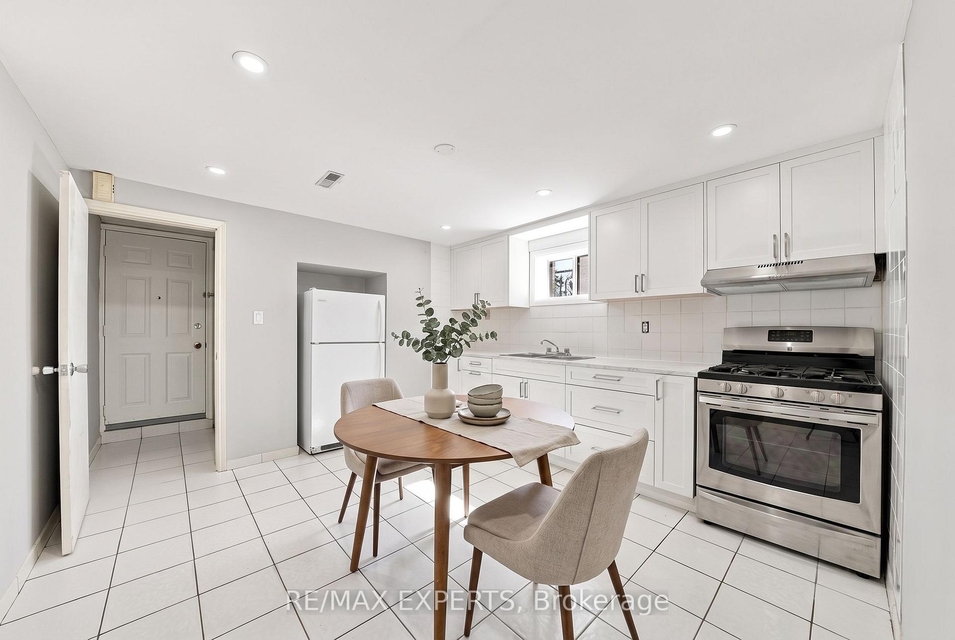 Photo 66 of 12 Paradelle Crescent, North York, Glenfield-Jane Heights — HOMEH