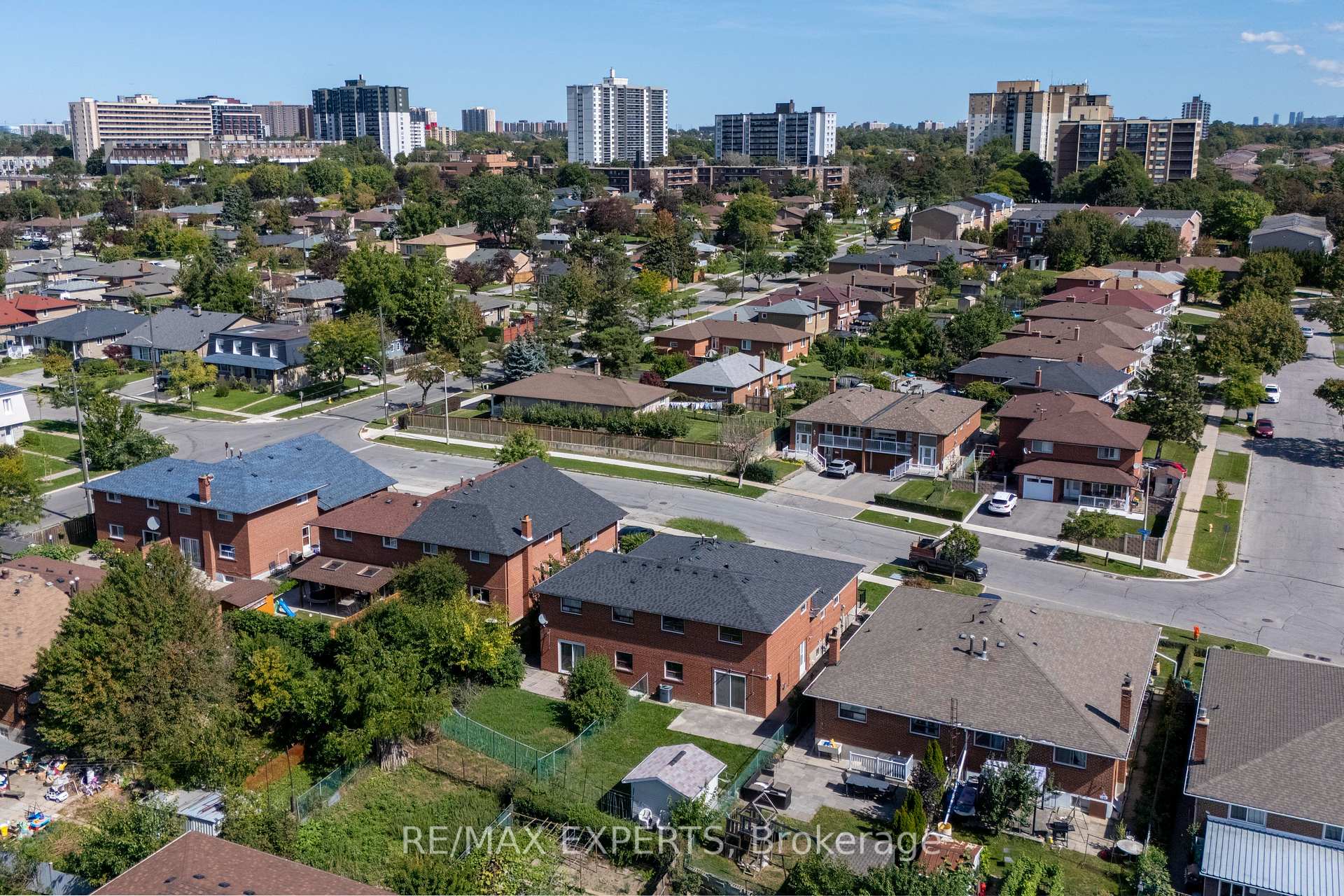Photo 73 of 12 Paradelle Crescent, North York, Glenfield-Jane Heights — HOMEH