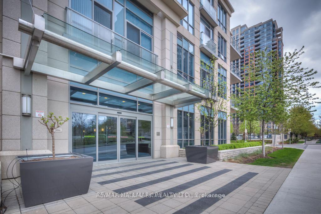 Photo 10 of Unit 1801, 15 Viking Lane, Etobicoke, Islington-City Centre West — HOMEH