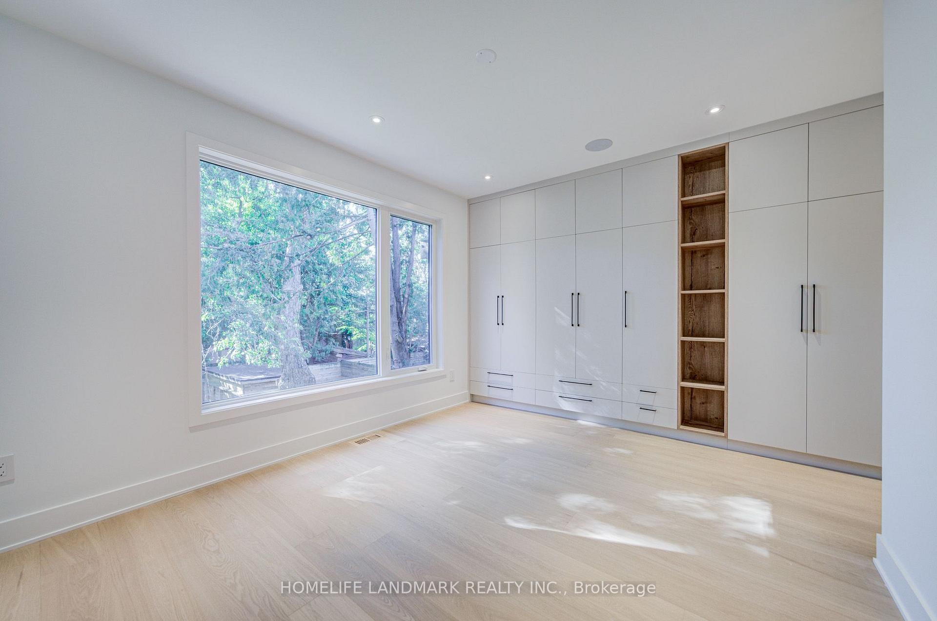 Photo 11 of 34 Hiawatha Road, Toronto, Greenwood-Coxwell — HOMEH