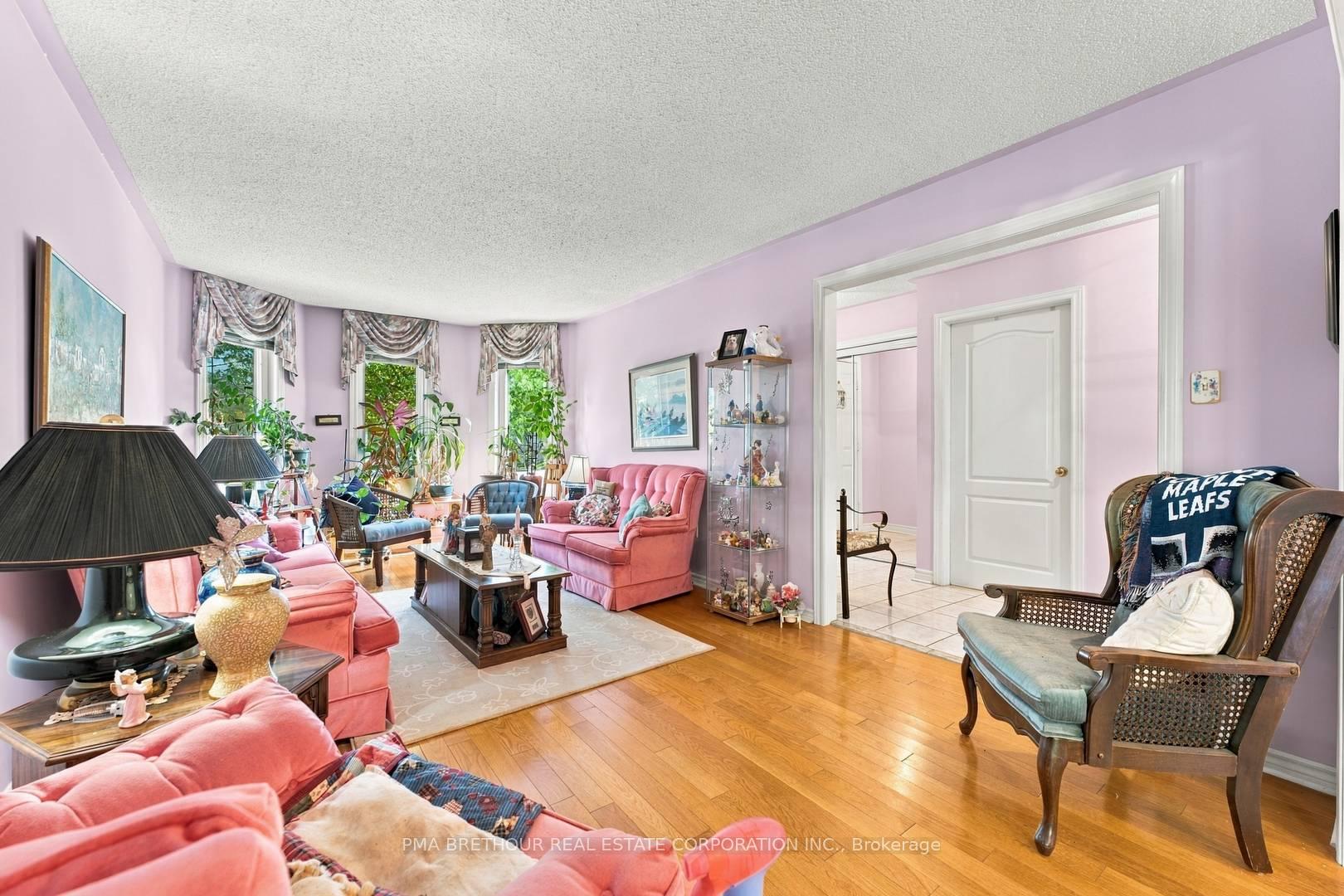 Photo 4 of 18 Deerglen Terrace, Aurora, Aurora Grove — HOMEH