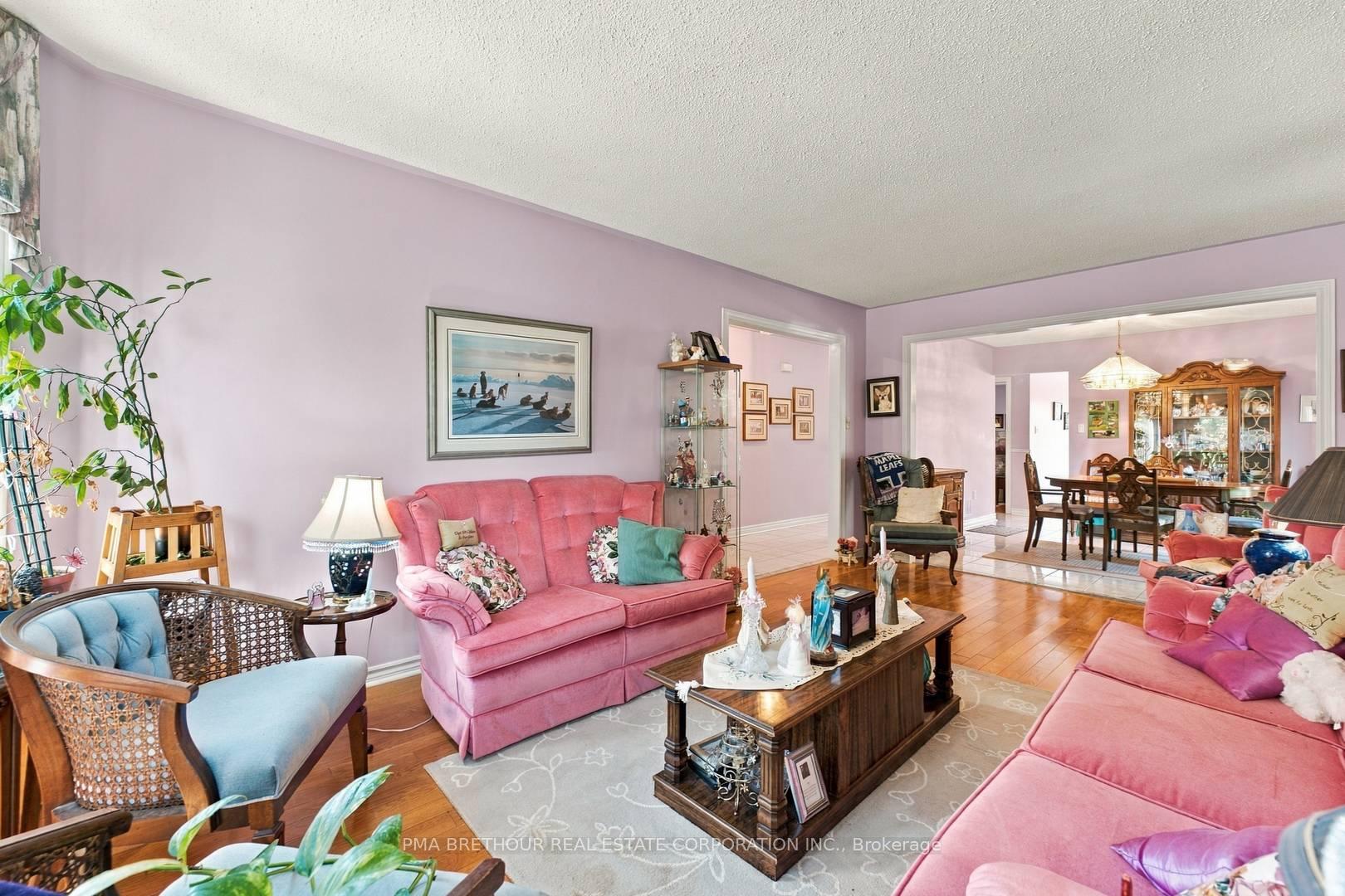 Photo 5 of 18 Deerglen Terrace, Aurora, Aurora Grove — HOMEH