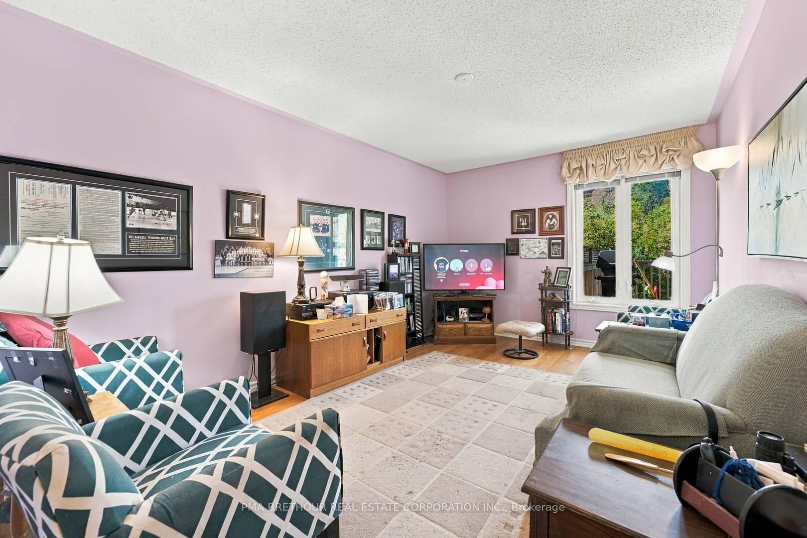 Photo 9 of 18 Deerglen Terrace, Aurora, Aurora Grove — HOMEH