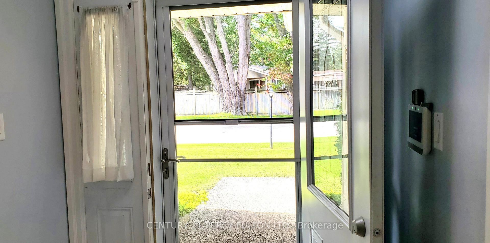 Photo 3 of 31 Greenway Drive, Wasaga Beach — HOMEH