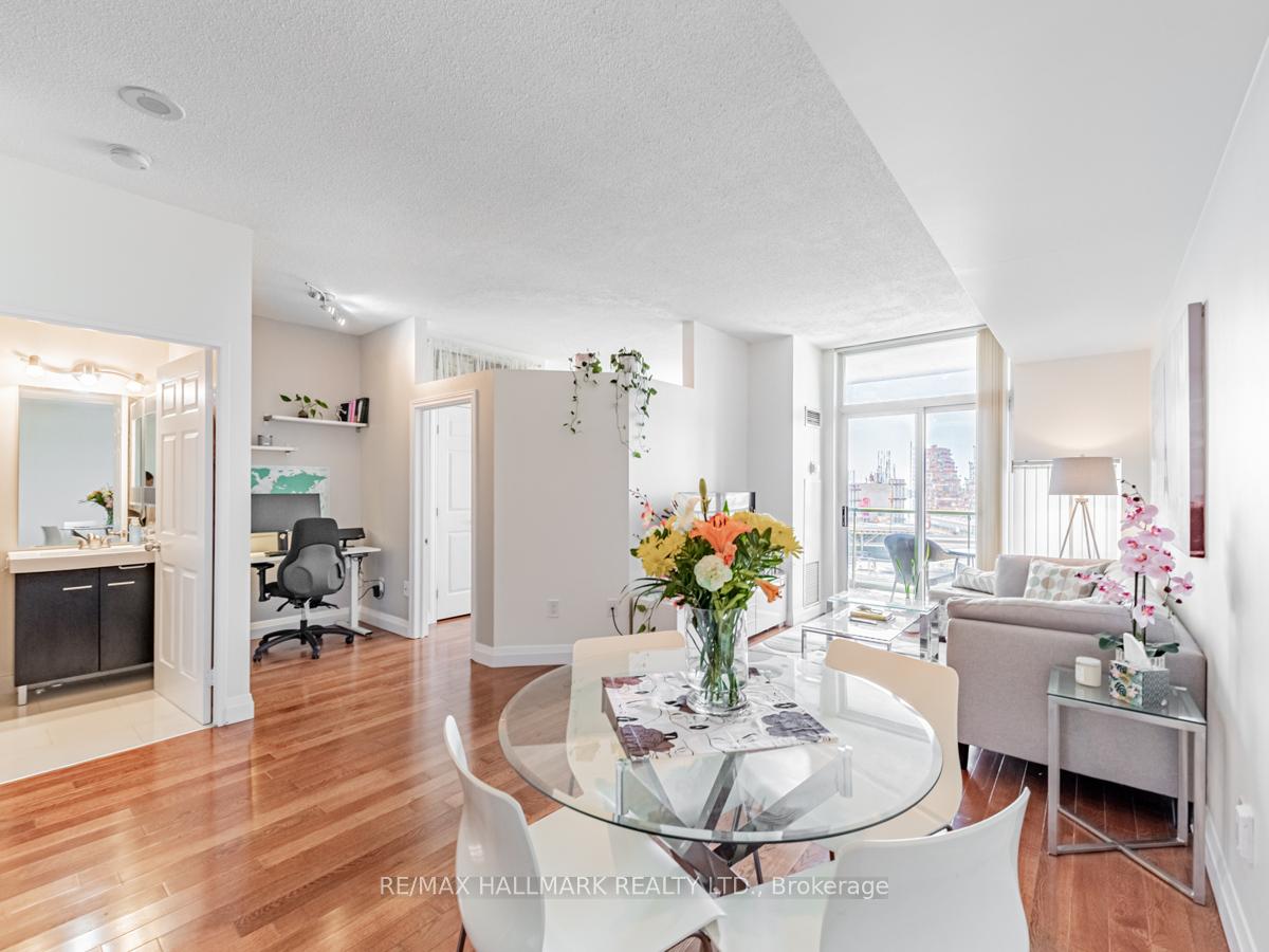 Photo 2 of Unit 1102, 39 Parliament Street, Toronto, Waterfront Communities — HOMEH