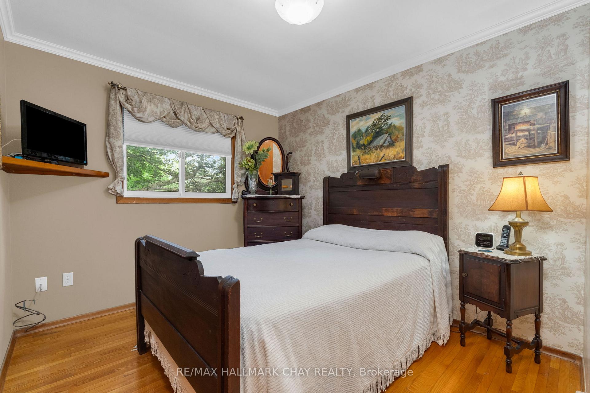 Photo 17 of 82 Fourth Street, Orillia — HOMEH