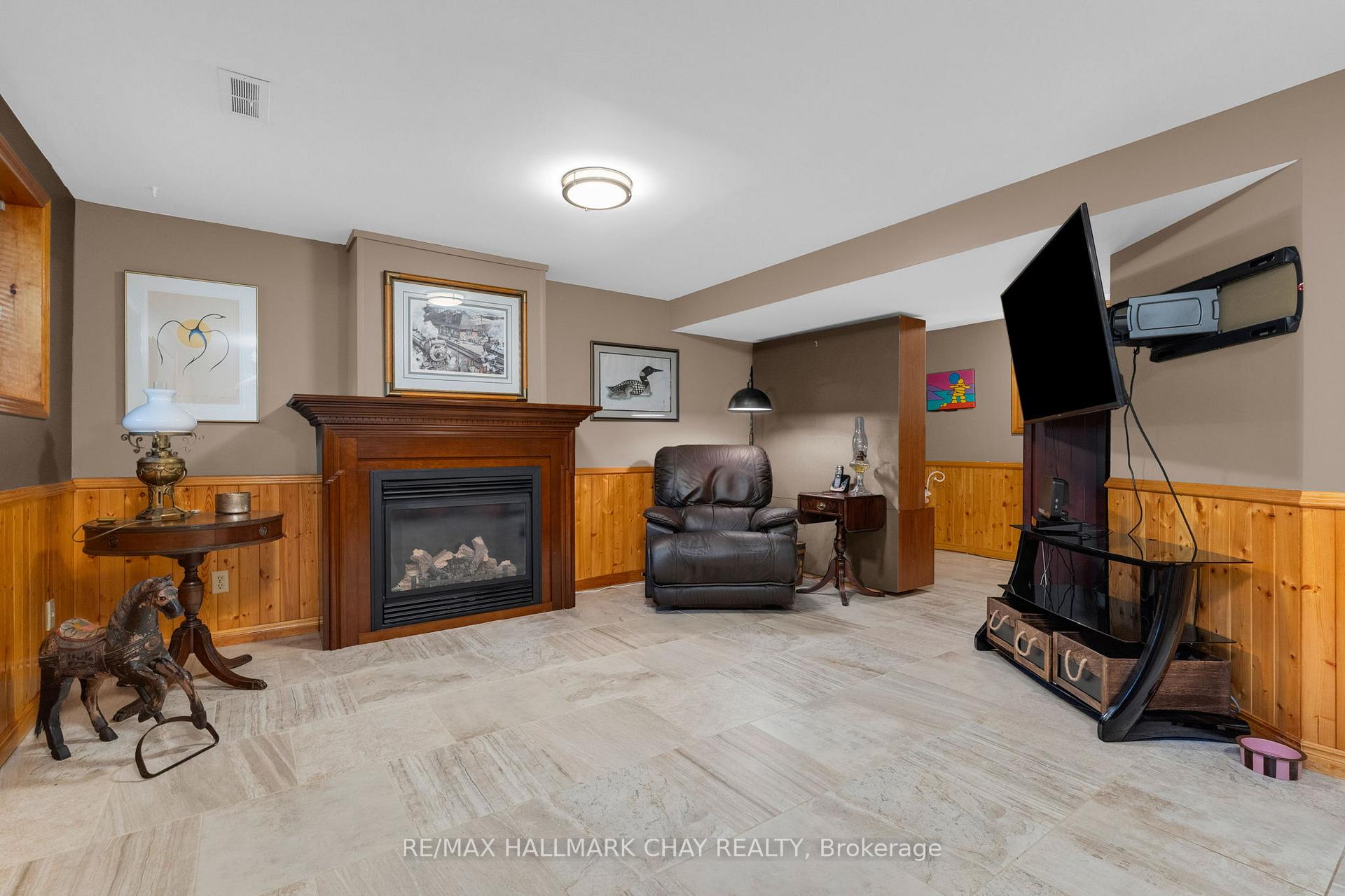 Photo 22 of 82 Fourth Street, Orillia — HOMEH