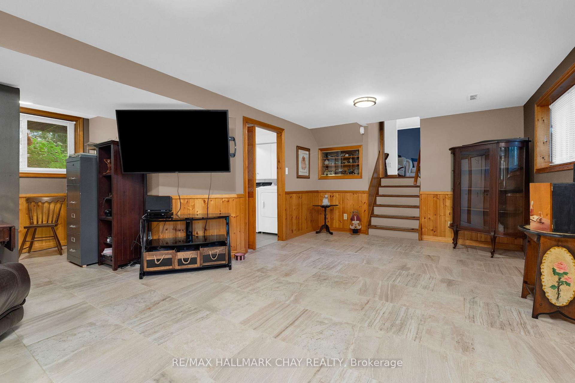 Photo 23 of 82 Fourth Street, Orillia — HOMEH